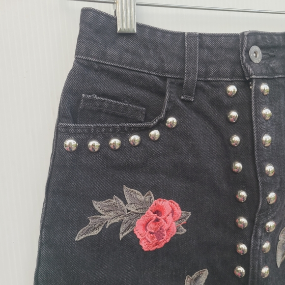 CARMAR rose embroidered silver studded frayed black denim mini skirt - Picture 4 of 11